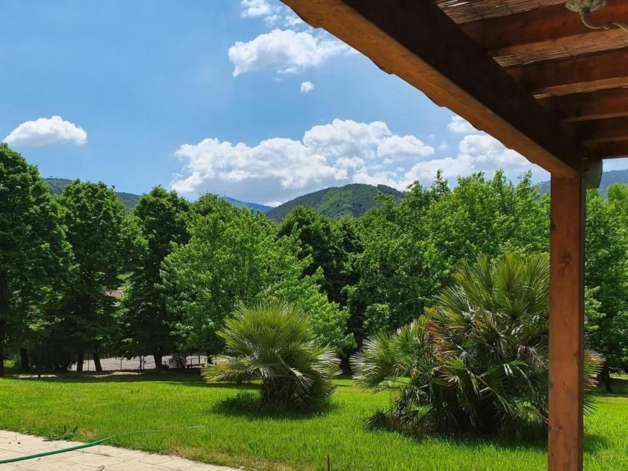 Lucca Cycling Holidays Il Tiglio Rooms SantʼAndrea di Compito Eksteriør billede